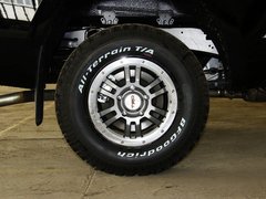 2014款 5.7L SR5 TRD版