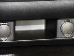 2014款 5.7L SR5 TRD版