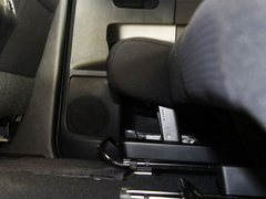 2014款 5.7L SR5 TRD版