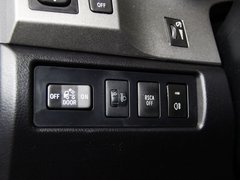 2014款 5.7L SR5 TRD版