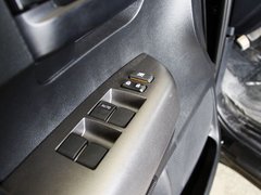 2014款 5.7L SR5 TRD版
