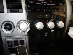 2014款 5.7L SR5 TRD版