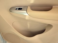 2014款 1.5L 手动 精英型