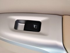 2014款 1.5L 手动 精英型