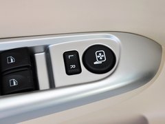 2014款 1.5L 手动 精英型