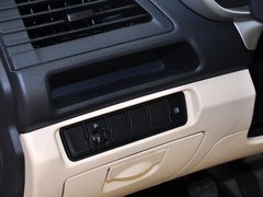2014款 1.5L 手动 精英型