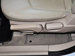 2014款 1.5L 手动 旗舰型