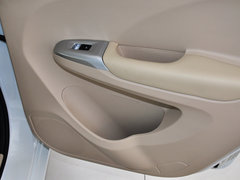 2014款 1.5L 手动 旗舰型