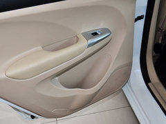2014款 1.5L 手动 旗舰型
