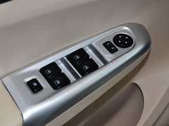 2014款 1.5L 手动 旗舰型