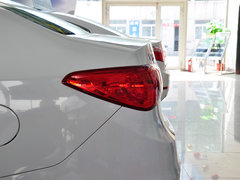 2014款 1.5L 手动 旗舰型