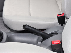 2013款 1.5L 基本型L2B