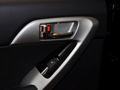 2014款 1.6L 自动 Premium