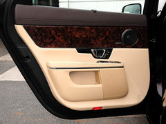 2014款 XJL 3.0 SC 四驱全景商务版