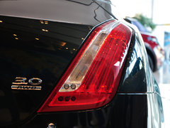 捷豹XJ 2013款 3.0SC 自动 四驱 旗舰商务版