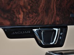 2014款 XJL 3.0 SC 四驱全景商务版