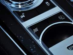 2014款 XJL 2.0T 两驱典雅商务版