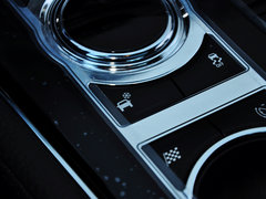 2014款 XJL 2.0T 两驱典雅商务版