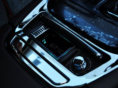 2014款 XJL 2.0T 两驱典雅商务版