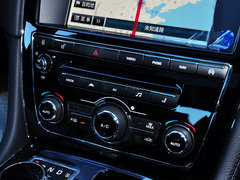 2014款 XJL 2.0T 两驱典雅商务版