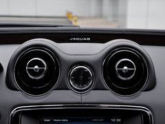 2015款 XJL 2.0T 两驱典雅商务版