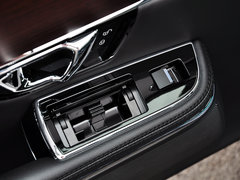 2015款 XJL 2.0T 两驱典雅商务版