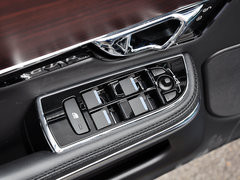 2015款 XJL 2.0T 两驱典雅商务版