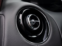 2015款 XJL 2.0T 两驱典雅商务版