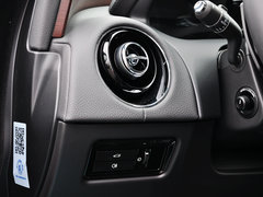 2015款 XJL 2.0T 两驱典雅商务版