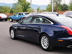 2015款 XJL 2.0T 两驱典雅商务版