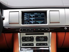 2014款 XF 2.0T 奢华版