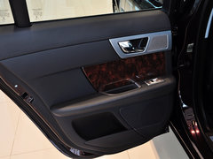 2014款 XF 2.0T 豪华版