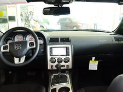 2013款 SRT8 基本型