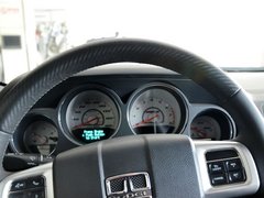 2013款 SRT8 基本型