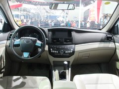 2014款 越级版 1.5L 手动 标准型