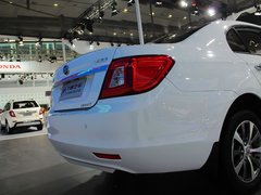 2014款 越级版 1.5L 手动 标准型