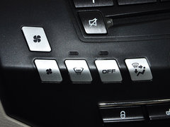 2014款 越级版 1.5L 手动 标准型