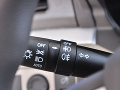 2014款 越级版 1.5L 手动 标准型