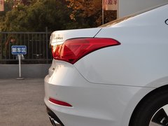2014款 2.0L 自动 至尊型