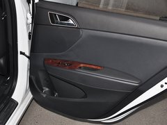2014款 2.0L 自动 至尊型