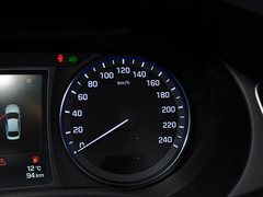 2014款 2.0L 自动 至尊型