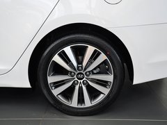 2014款 1.8L 自动 尊贵型