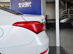 2014款 1.8L 自动 尊贵型