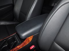 2014款 1.8L 自动 尊贵型