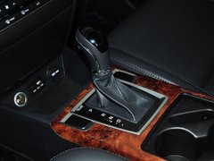 2014款 1.8L 自动 尊贵型