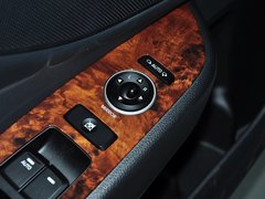 2014款 1.8L 自动 尊贵型