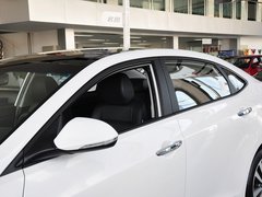 2014款 1.8L 自动 尊贵型