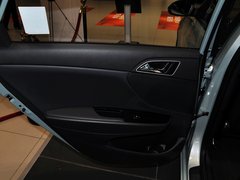 2014款 1.8L 自动 智能型