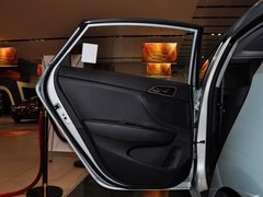 2014款 1.8L 自动 智能型