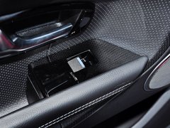 2014款 2.0T 5门圣诞限量版 5座